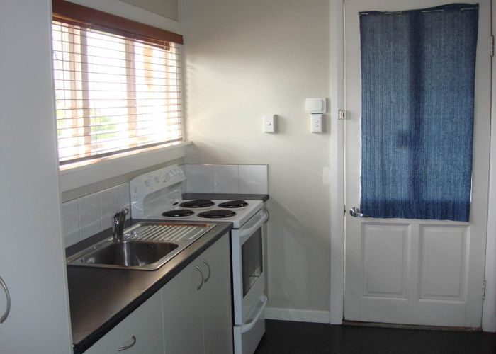  at 2/179 Mount Wellington Highway, Mount Wellington, Auckland City, Auckland