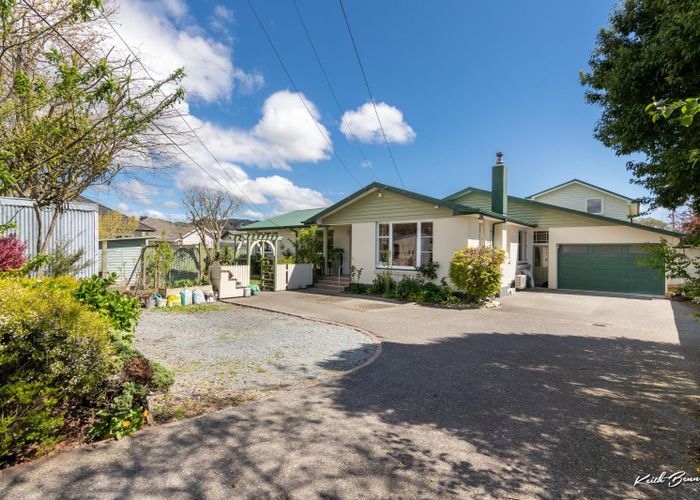  at 27 King Street, Ebdentown, Upper Hutt