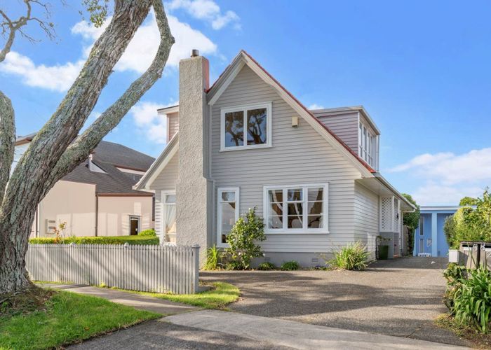  at 2/58 Takutai Avenue, Half Moon Bay, Manukau City, Auckland