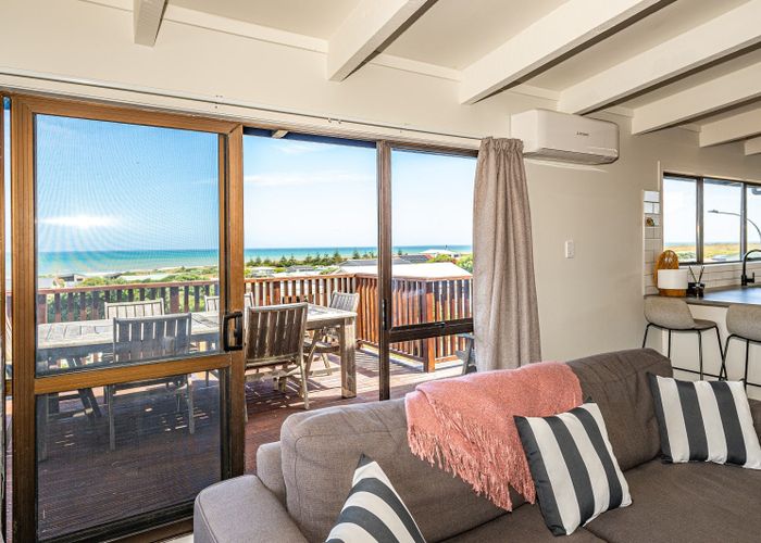  at 14 Okiwa Terrace, Waitotara, South Taranaki, Taranaki