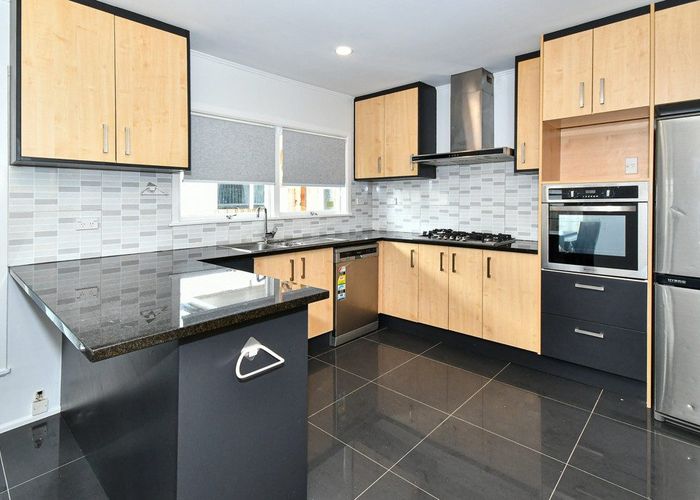  at 21 Grove Road, Papakura, Papakura