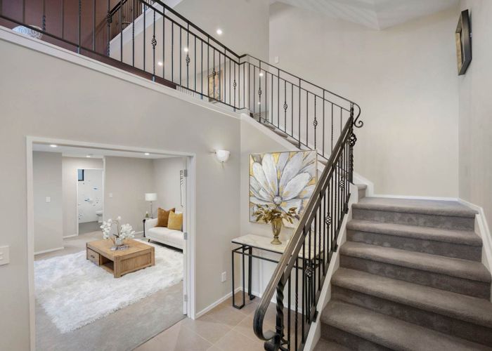  at 17 Lakeridge Close, Northcross, North Shore City, Auckland