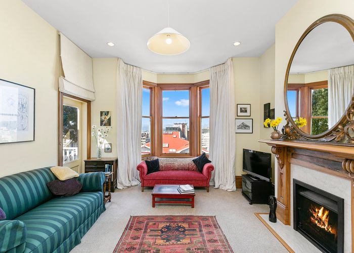 Free property data for 16 Talavera Terrace, Kelburn, Wellington homes.co.nz