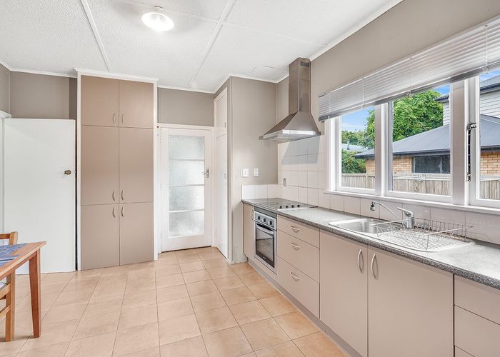  at 221 Fox Street, Hamilton East, Hamilton, Waikato