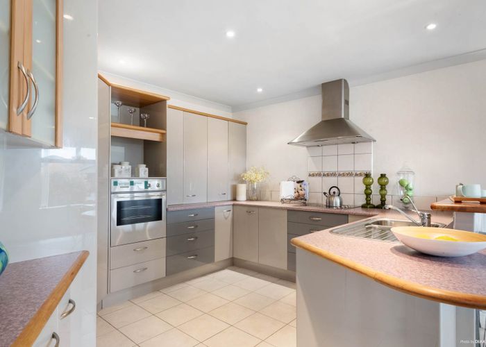  at 4 Jacaranda Court, Pukekohe