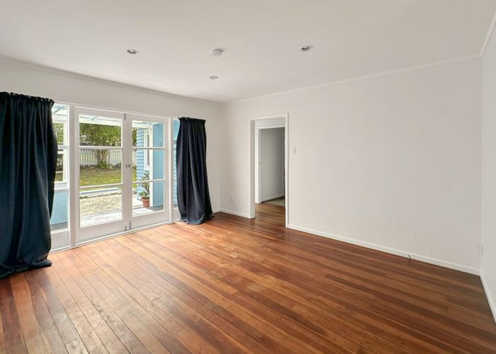  at 21 Drome View Place, Beach Haven, North Shore City, Auckland