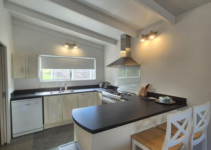  at Oneroa, Waiheke Island, Auckland