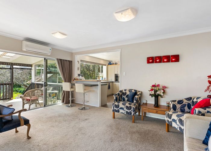  at 12 Miramar Place, Pakuranga Heights, Manukau City, Auckland