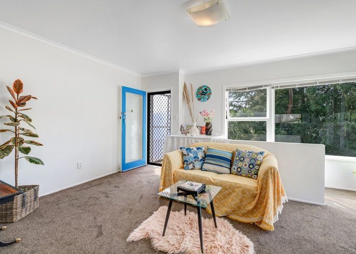 at 1/13 Ayton Drive, Totara Vale, North Shore City, Auckland