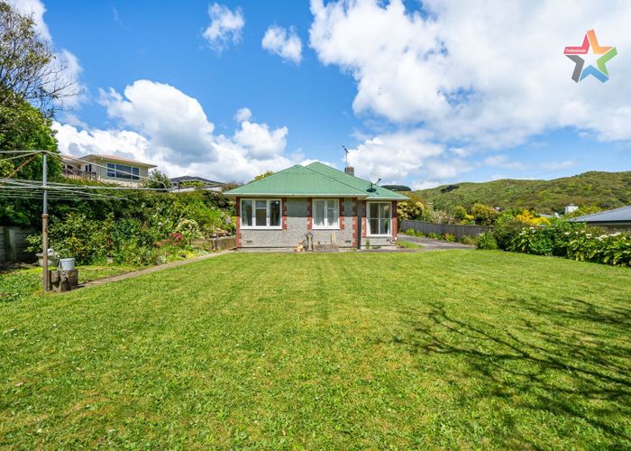  at 12 Larsen Crescent, Tawa, Wellington