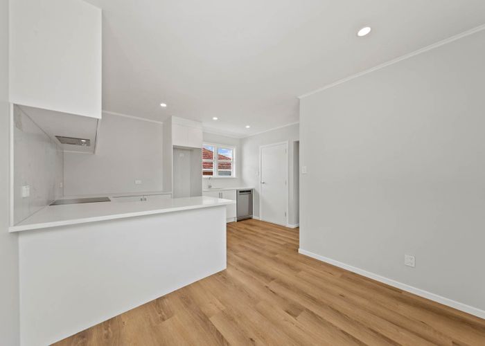  at 154b View Road, Sunnyvale, Waitakere City, Auckland