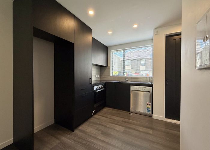  at 13 Te Ara O Ripeka Wharawhara, Petone, Lower Hutt, Wellington