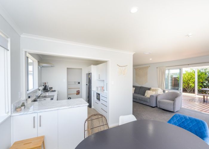  at 40 Acacia Street, Kelvin Grove, Palmerston North