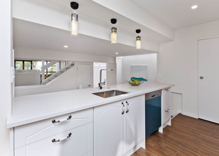  at 2/51 Seaton Place, Murrays Bay, North Shore City, Auckland