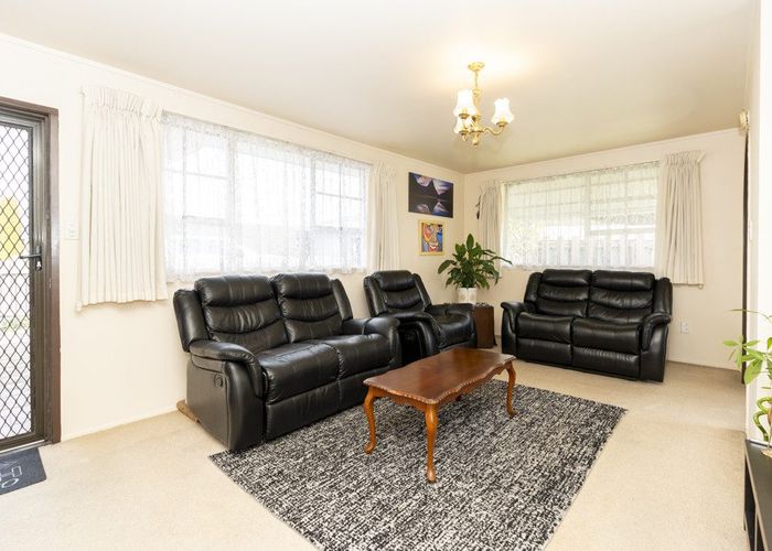  at 15B Sandalwood Drive, Dinsdale, Hamilton, Waikato