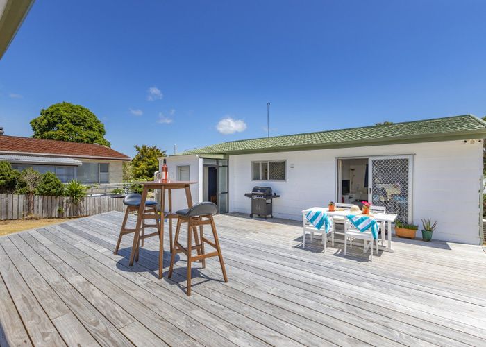  at 4 Pioneer Crescent, Omaha, Rodney, Auckland