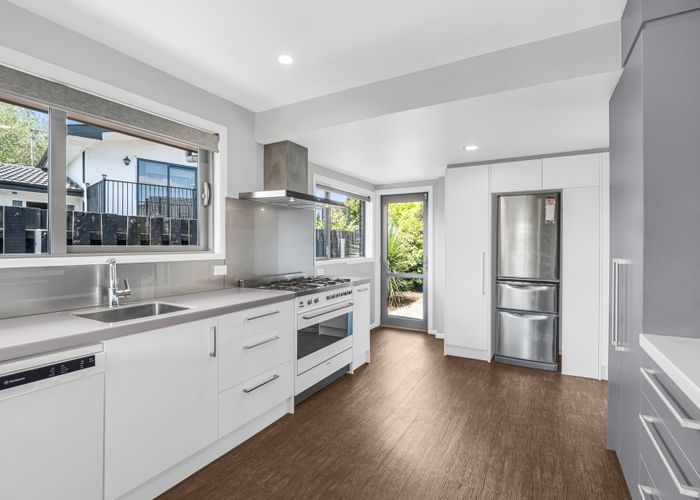  at 37 Sarabande Avenue, Redwood, Christchurch City, Canterbury