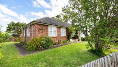  at 44 Weybridge Crescent, Glen Innes, Auckland