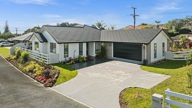  at 2 Rock Ridge Drive, Kamo, Whangarei