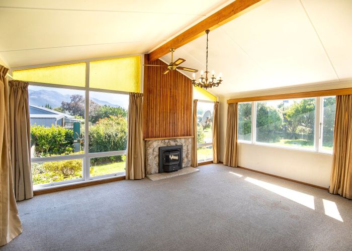  at 165 Beach Road, Kaikoura