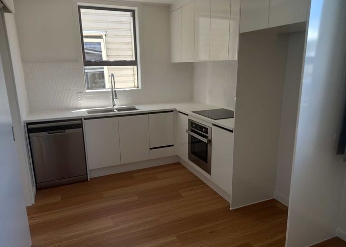  at Hamilton Lake, Hamilton, Waikato