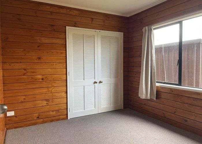  at 117 Botany Road, Botany Downs, Auckland