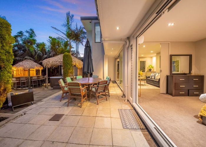  at 11 Hoskins Avenue, Hillsborough, Auckland City, Auckland