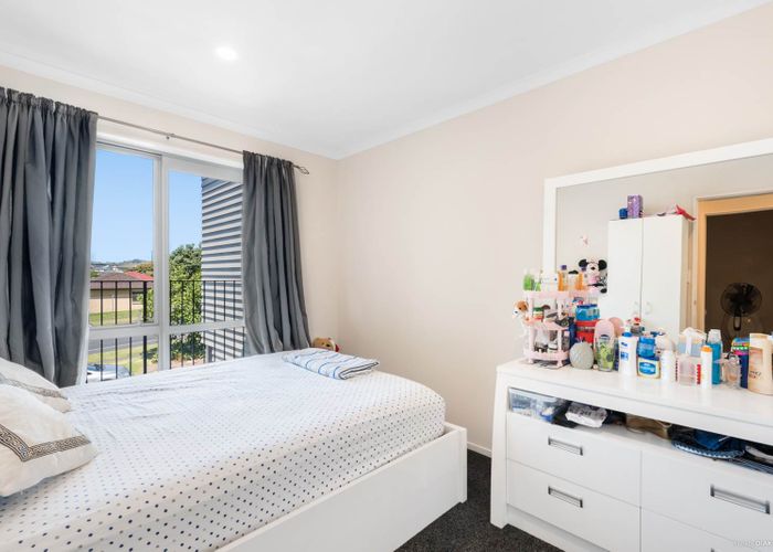 at 10 Chapel Road, Flat Bush, Auckland