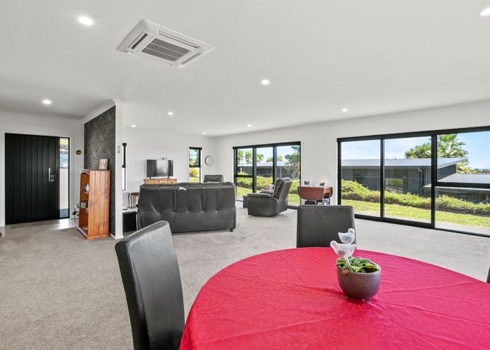 at 3F Honeyfield Drive, Whalers Gate, New Plymouth