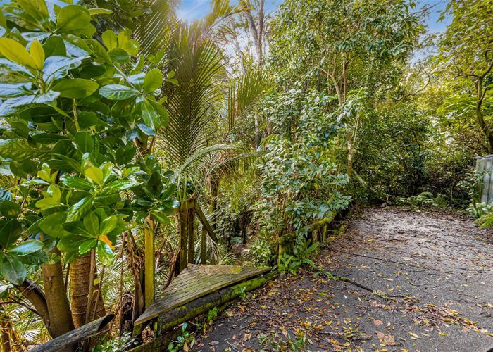  at 132 Victory Road, Laingholm, Auckland