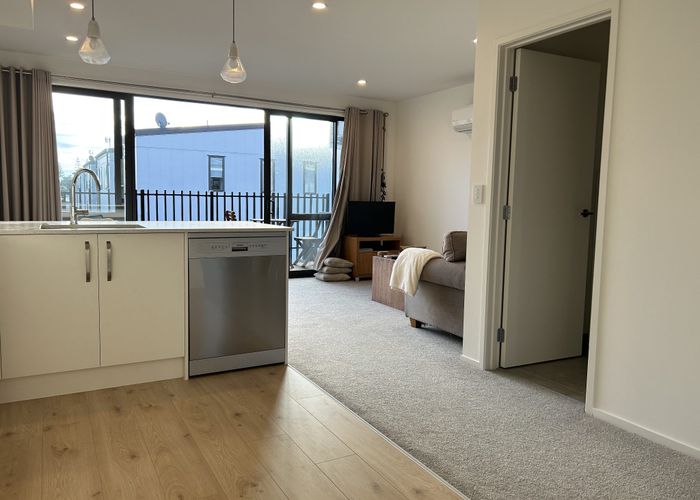  at 2/8 Unga Place, Beachlands, Manukau City, Auckland