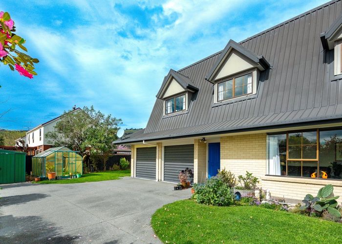  at 21 Laing Crescent, Heathcote Valley, Christchurch