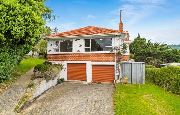  at 18 District Road, Roseneath, Dunedin