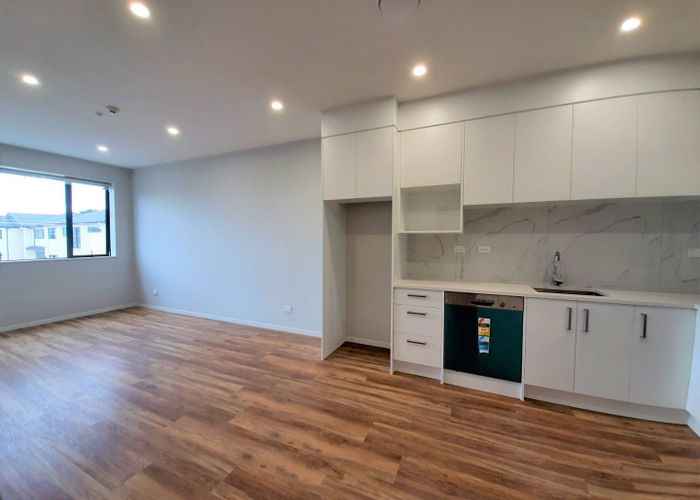  at 98 Haverstock Road, Sandringham, Auckland City, Auckland
