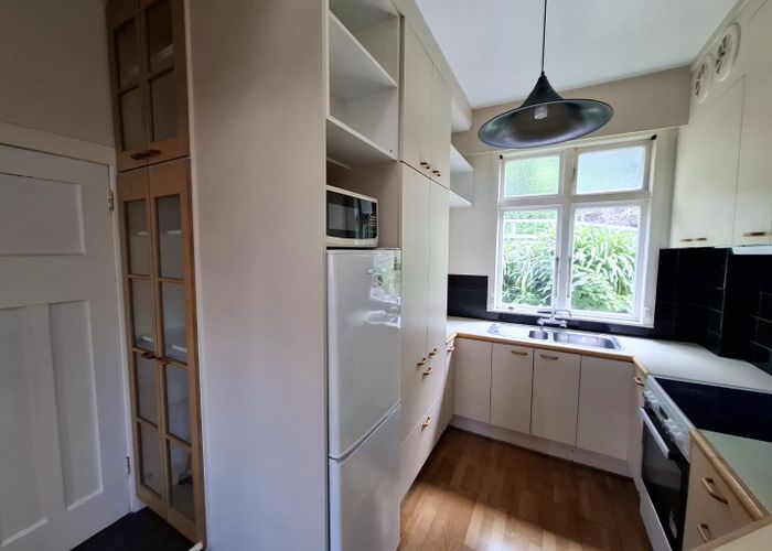  at 2/21a Talavera Terrace, Kelburn, Wellington, Wellington