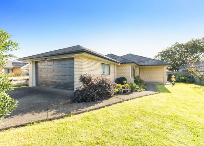 at 25 Raabia Close, Parakai, Helensville