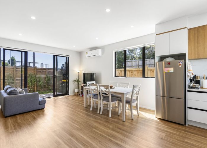  at 423 Glenfield Road, Glenfield, North Shore City, Auckland