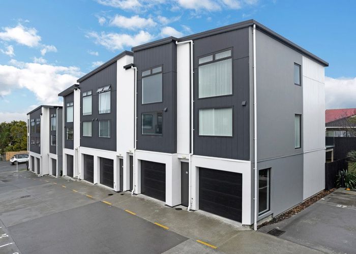  at 15 Pukakaho Lane, Papatoetoe, Manukau City, Auckland