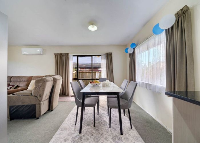  at 2/112 Gray Avenue, Papatoetoe, Manukau City, Auckland