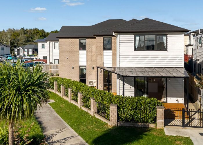  at 9 Cloonlyon Drive, Flat Bush, Manukau City, Auckland