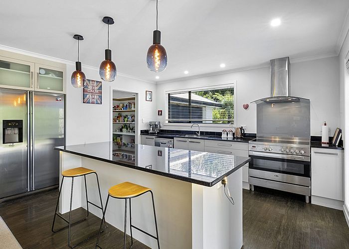  at 4 Dunbar Place, Highlands Park, New Plymouth, Taranaki