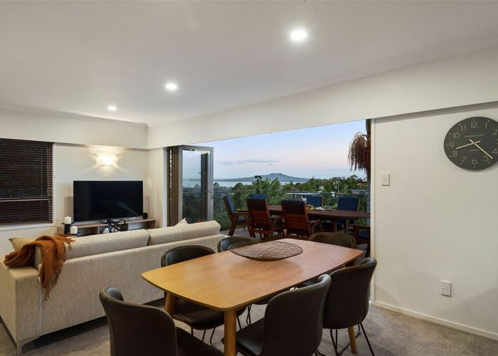  at 39 Aberdeen Road, Castor Bay, Auckland