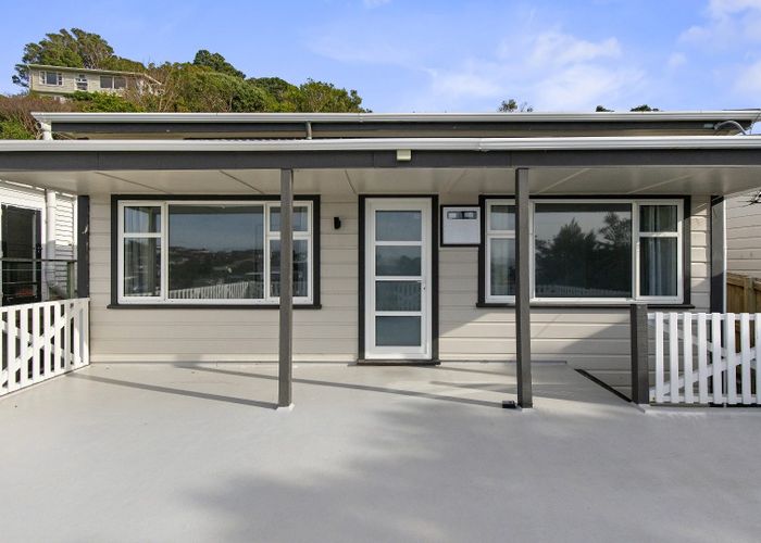  at 19 Charlotte Avenue, Brooklyn, Wellington, Wellington