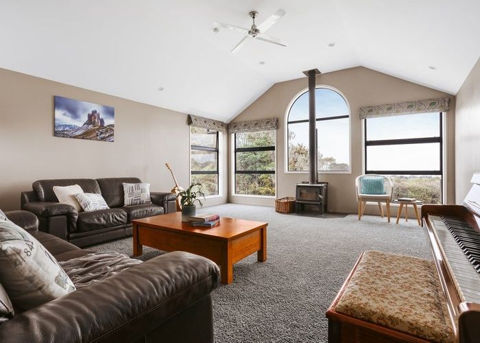  at 354 Glue Pot Road, Tauranga