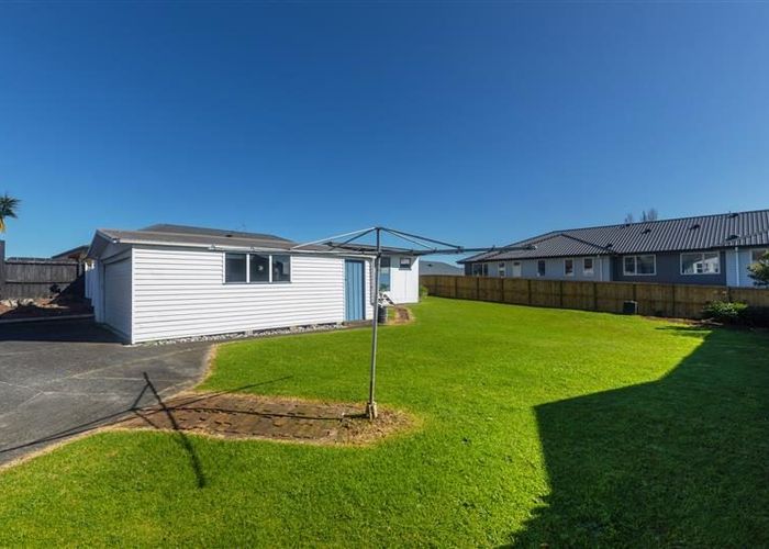  at 56 Orams Rd, Hill Park, Manukau City, Auckland