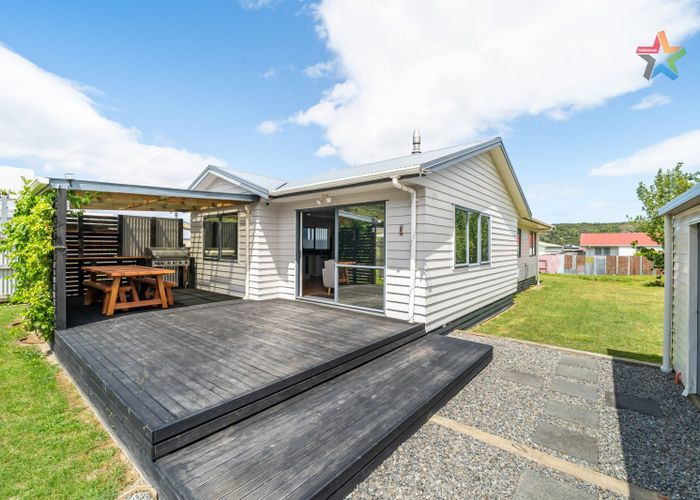  at 5 Ashburn Road, Wainuiomata, Lower Hutt