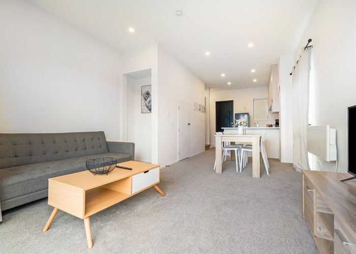  at 98e Walmsley Road, Favona, Manukau City, Auckland