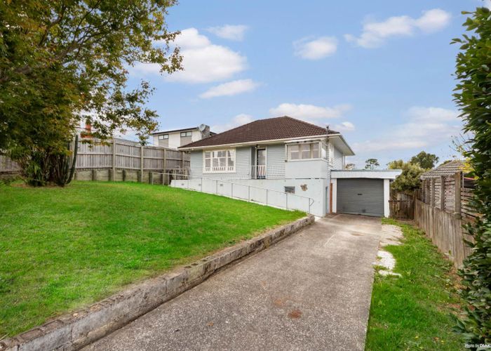  at 54 Vodanovich Road, Te Atatu South, Waitakere City, Auckland