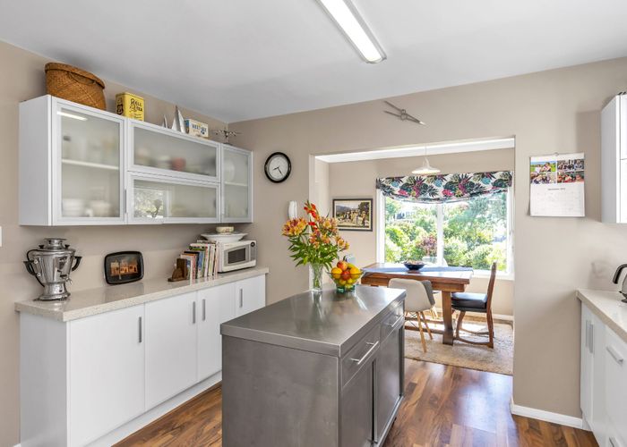  at 127 Renown Road, Raumati South, Paraparaumu