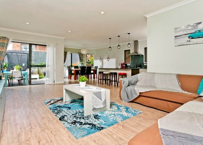  at 20 Thomas Hamer Place, Greenhithe, North Shore City, Auckland